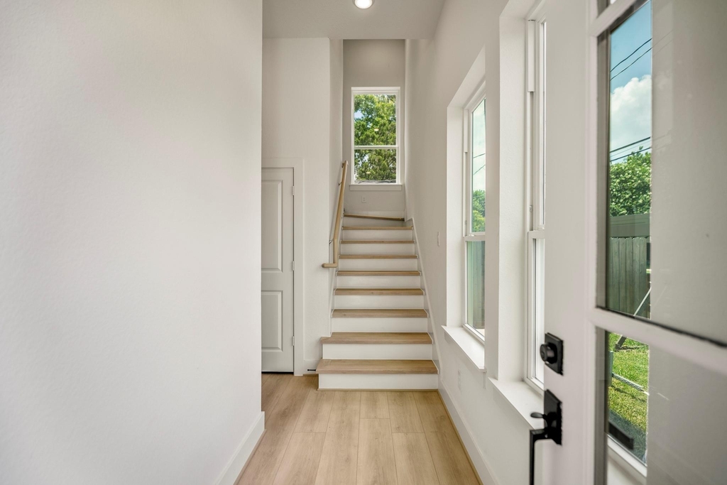 1224 E 23rd Street - Photo 13
