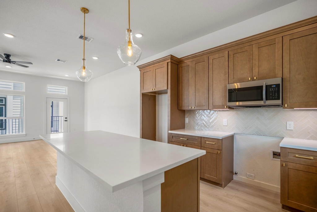 1224 E 23rd Street - Photo 9