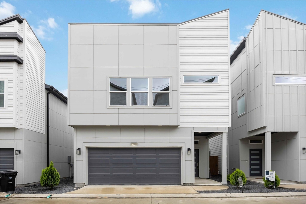 1106 Paul Quinn Street - Photo 0