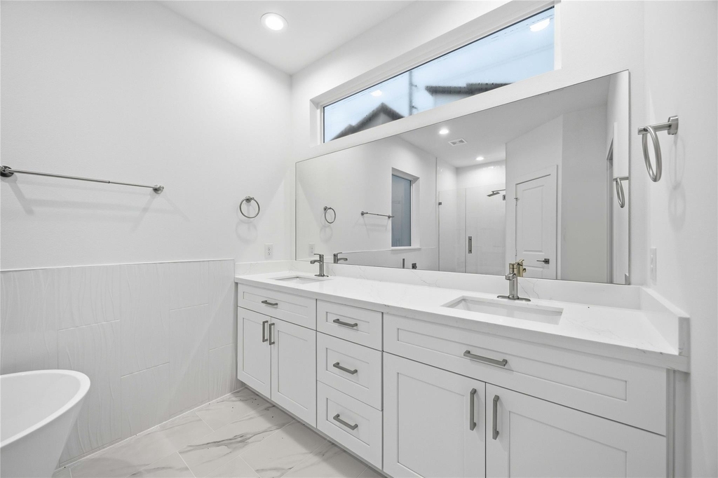 1106 Paul Quinn Street - Photo 13