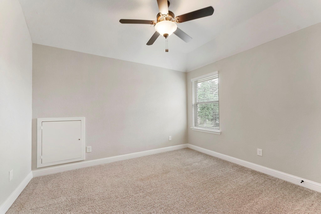 4309 Victoria Pine Drive - Photo 34