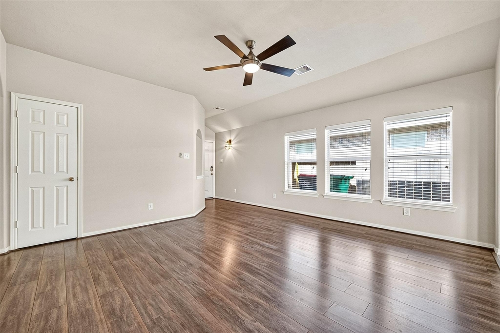 26810 Henson Falls Drive - Photo 4