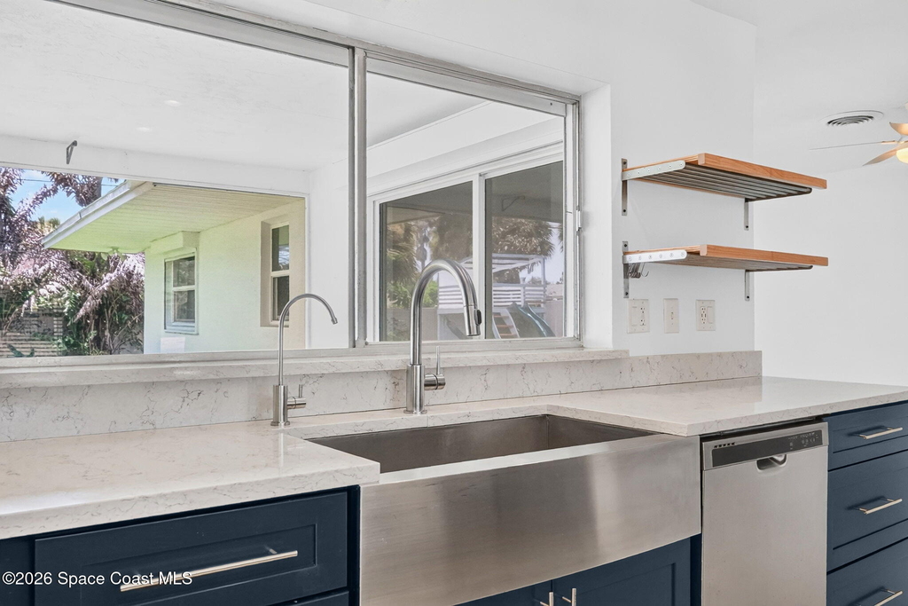 311 12th Terrace - Photo 12