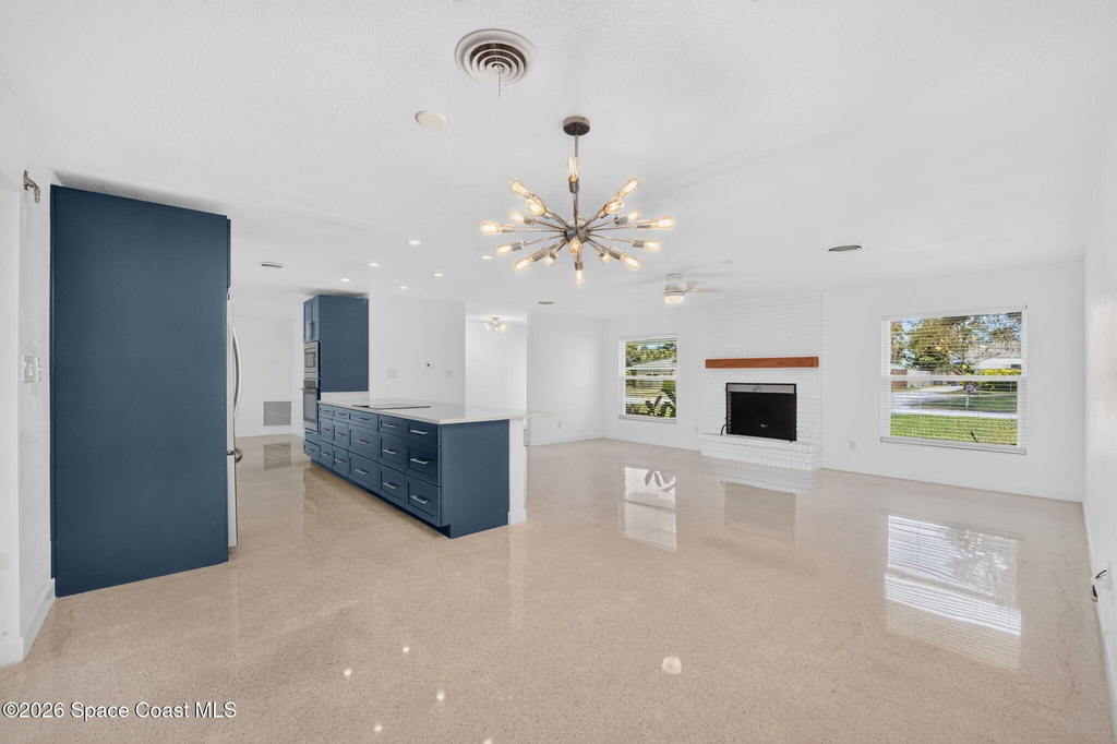 311 12th Terrace - Photo 7