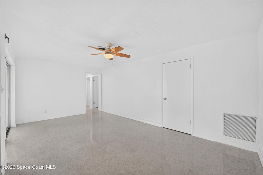 311 12th Terrace - Photo 17
