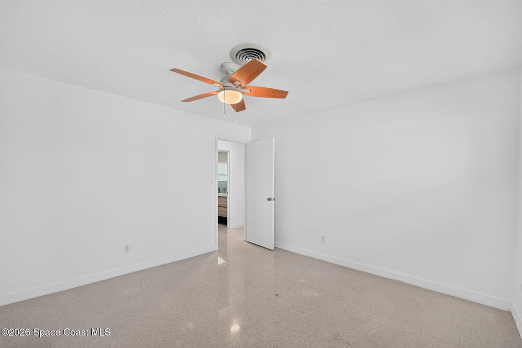 311 12th Terrace - Photo 30