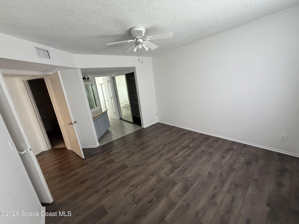 975 Ne Sonesta Avenue Ne - Photo 5