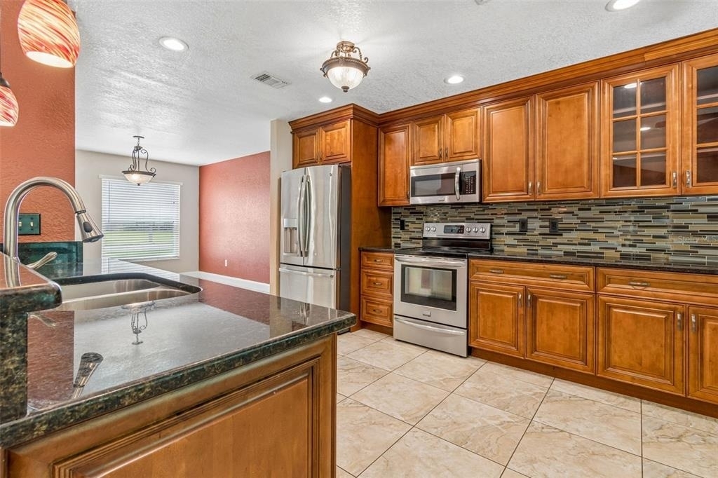 15109 Springview Street - Photo 2