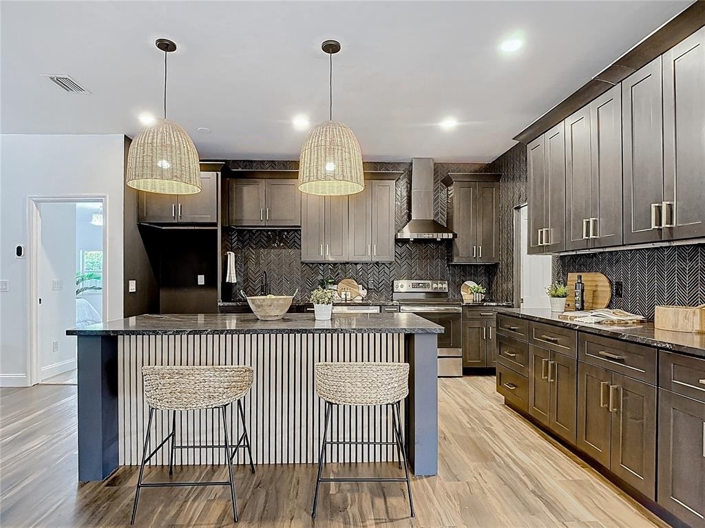 130 16th Avenue Ne - Photo 9