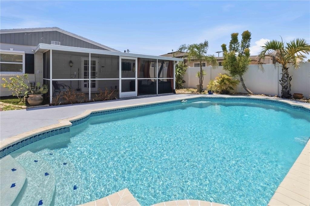 2713 W Braddock Street - Photo 1