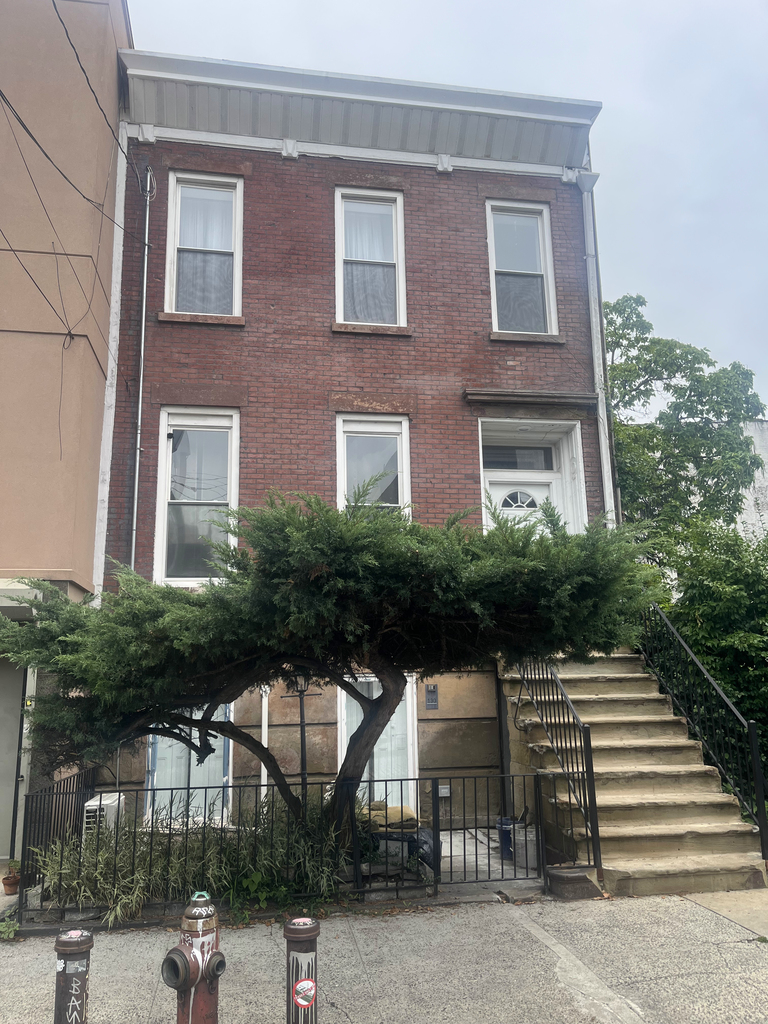 130 Van Dyke Street - Photo 1
