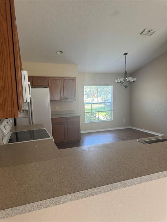 606 Tamarin Lane - Photo 2