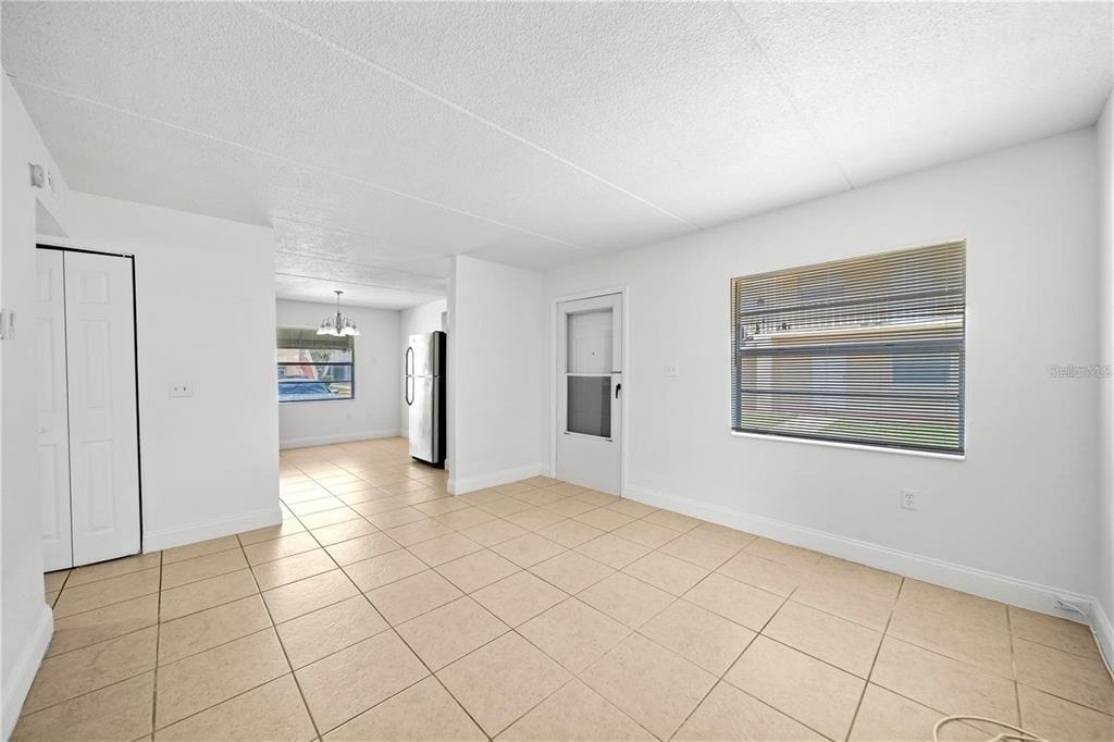 702 Michigan Court - Photo 4
