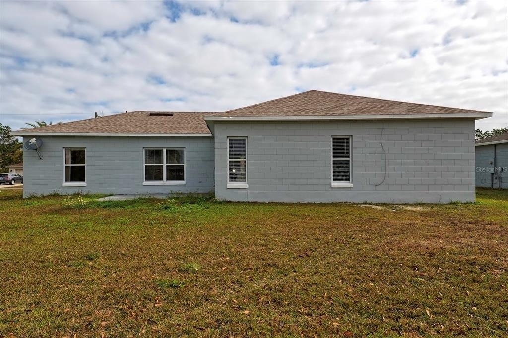752 Paris Drive - Photo 3