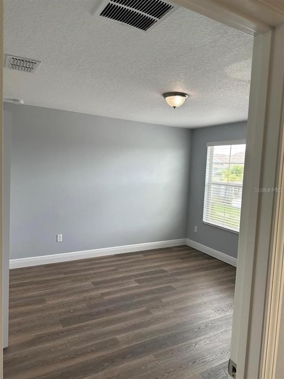 1900 Thetford Circle - Photo 11