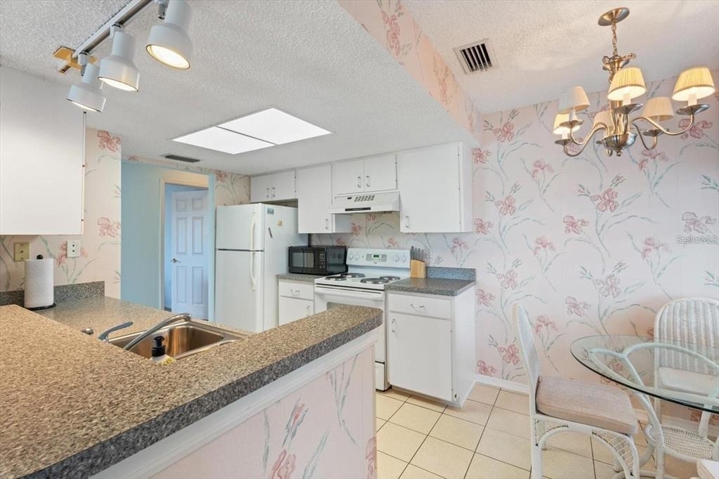 312 108th Street W - Photo 13
