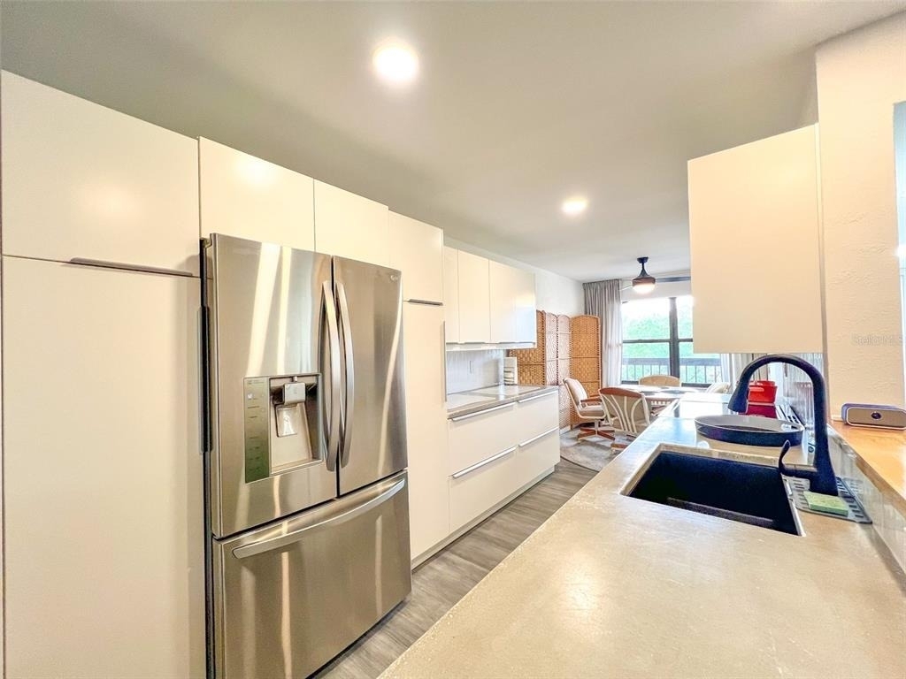 625 30th Avenue W - Photo 5