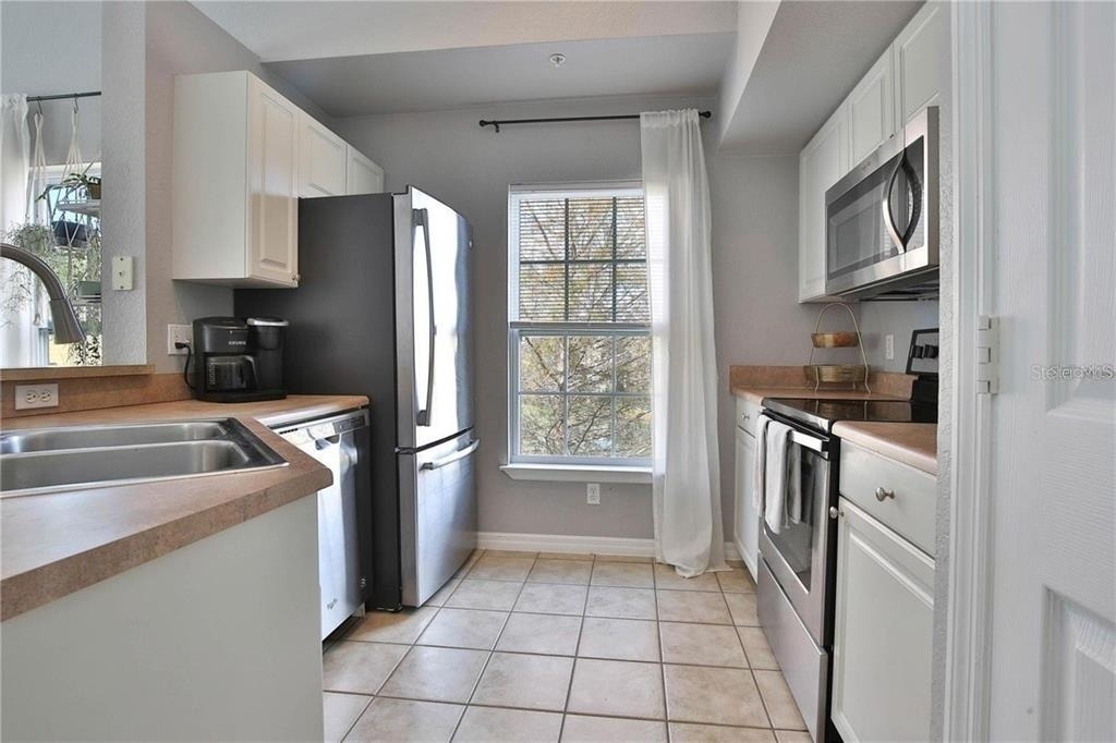 5570 Rosehill Road - Photo 4