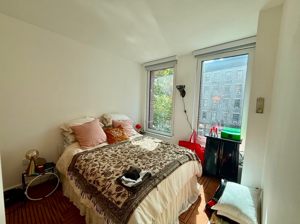 335 8th Avenue - Photo 5
