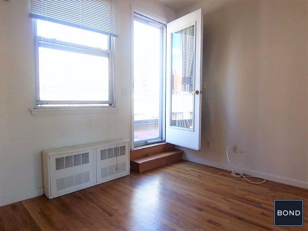 312 East 90th Street - Photo 1