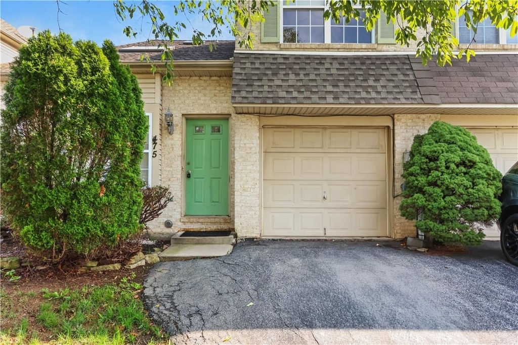 475 Celandine Drive - Photo 1