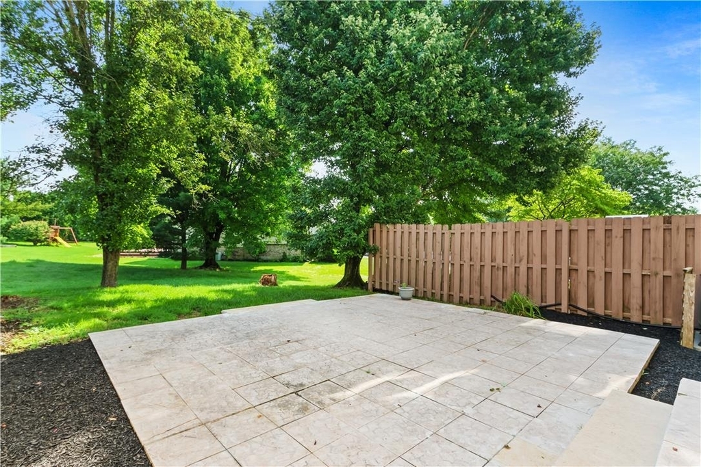 475 Celandine Drive - Photo 8