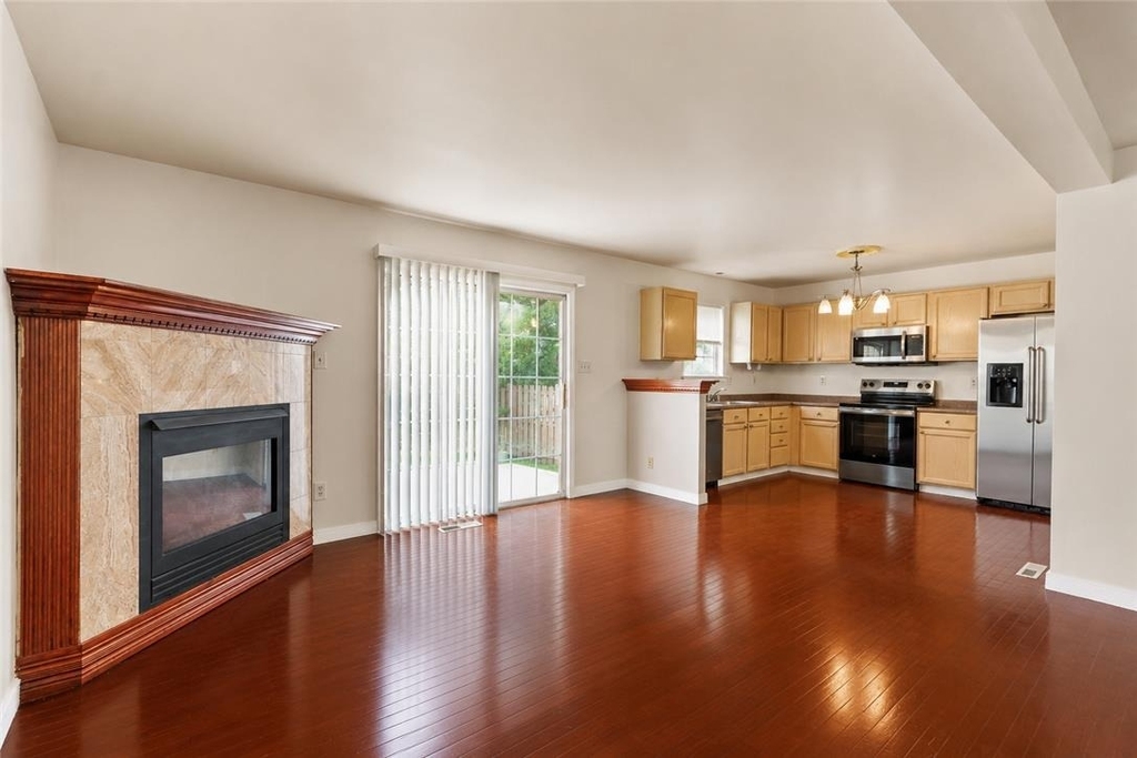 475 Celandine Drive - Photo 5