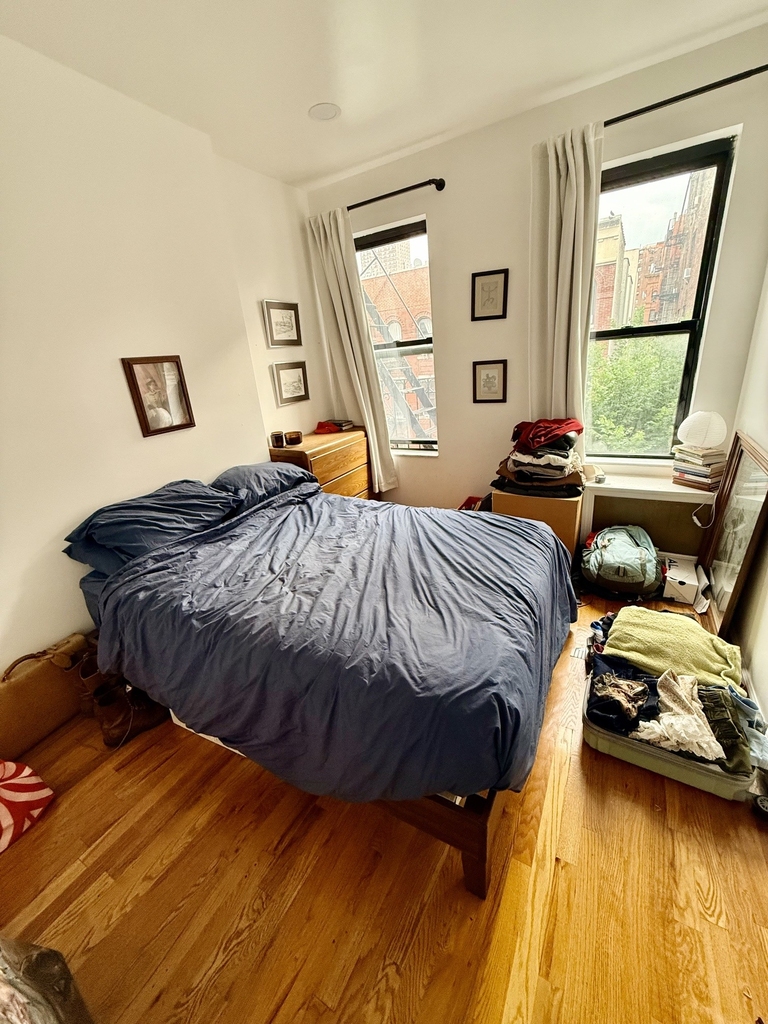 East 101 street/btw third and second avenue - Photo 0