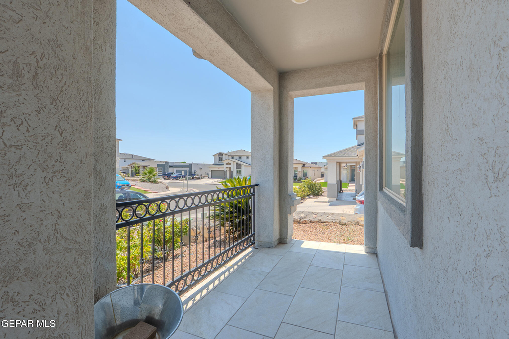 305 Del Palmar - Photo 8