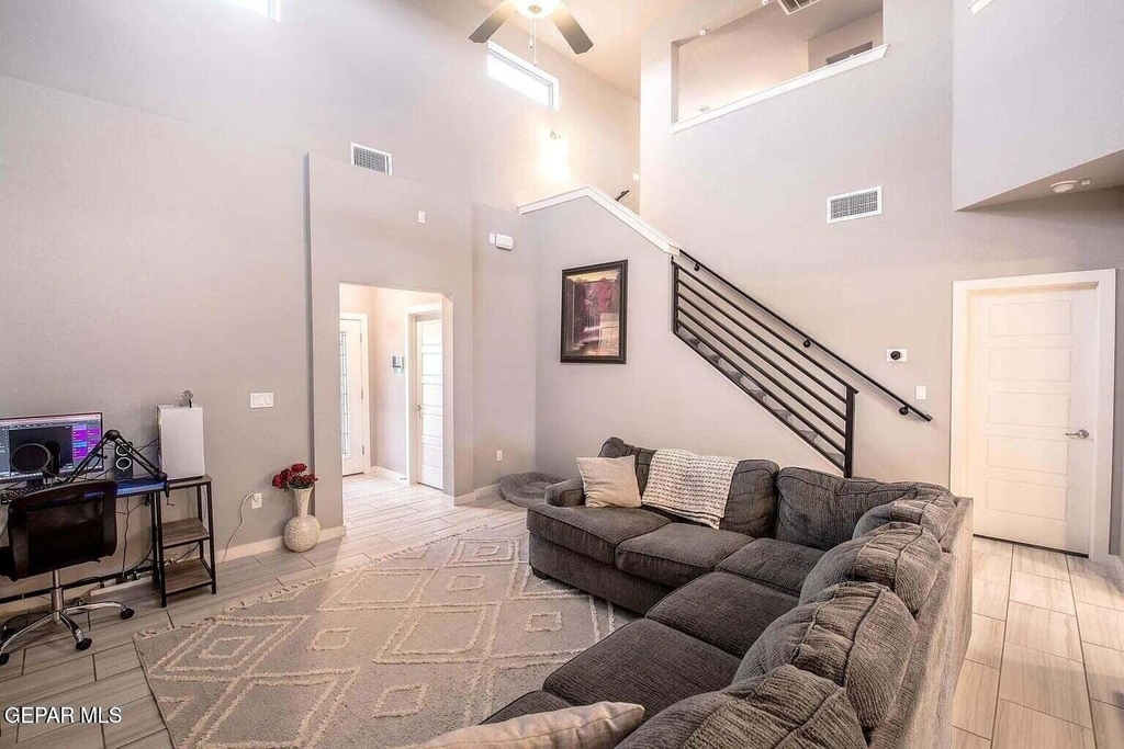 13713 Onley Avenue - Photo 5