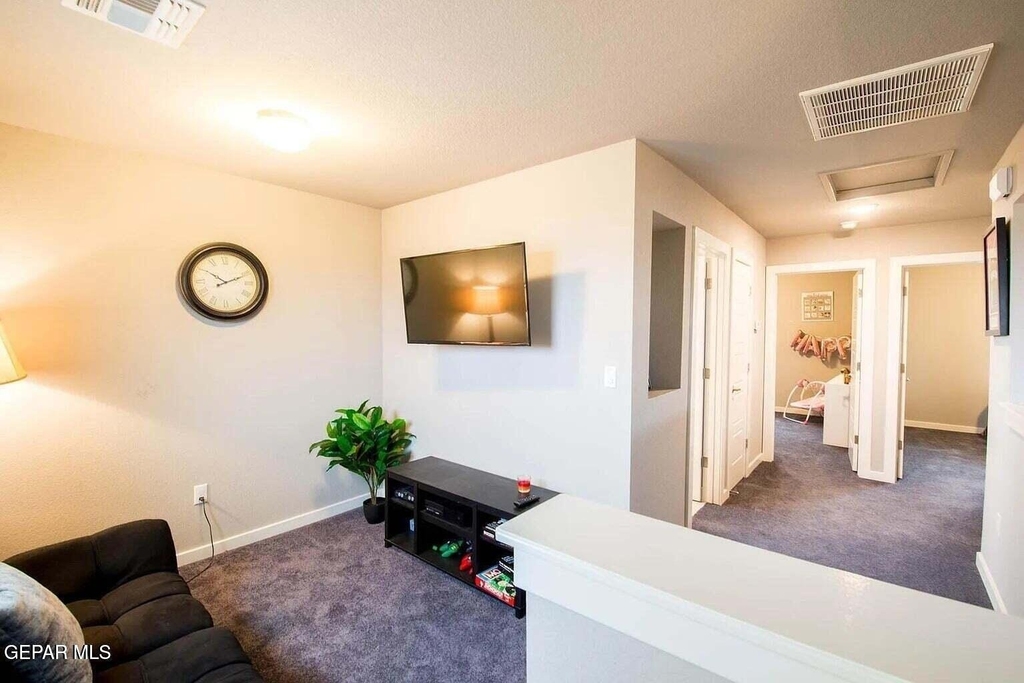 13713 Onley Avenue - Photo 8