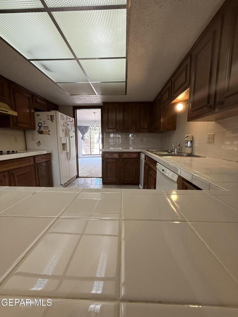 1709 Bruce Devlin Drive - Photo 10