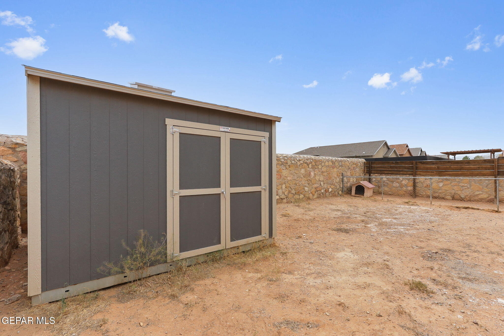 7224 Dust Storm Lane - Photo 46