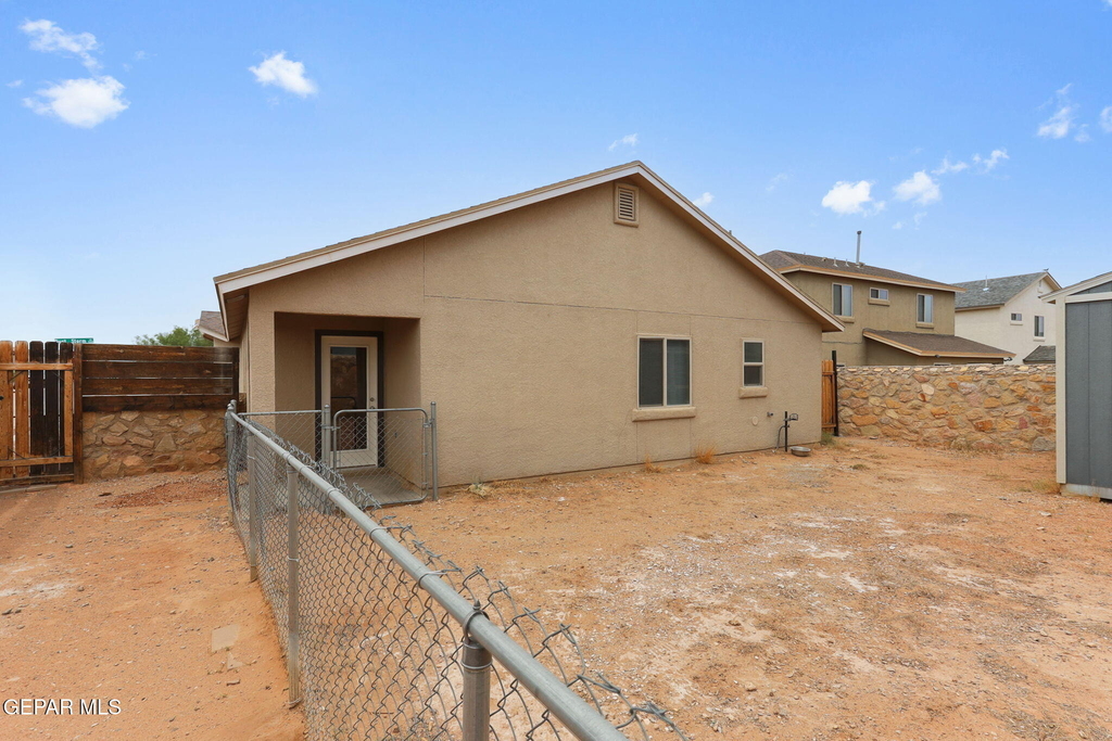 7224 Dust Storm Lane - Photo 41