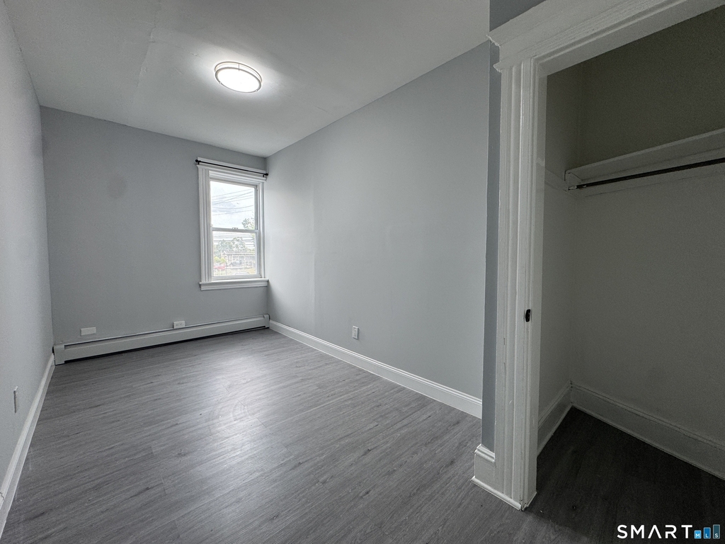 1874 Barnum Avenue - Photo 7