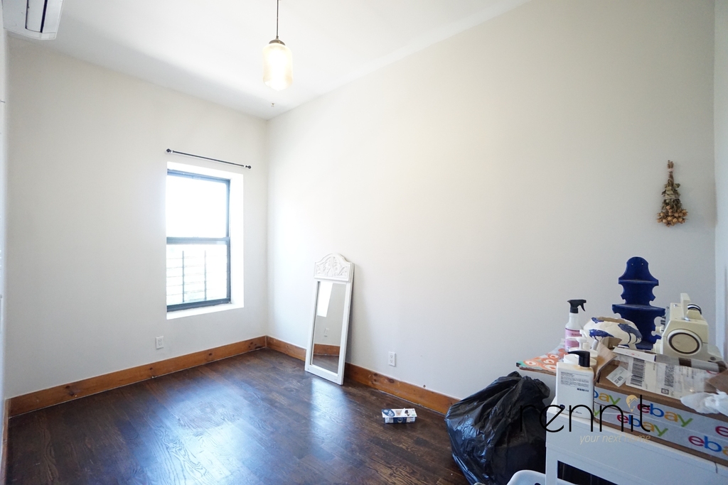758 Willoughby Avenue - Photo 11