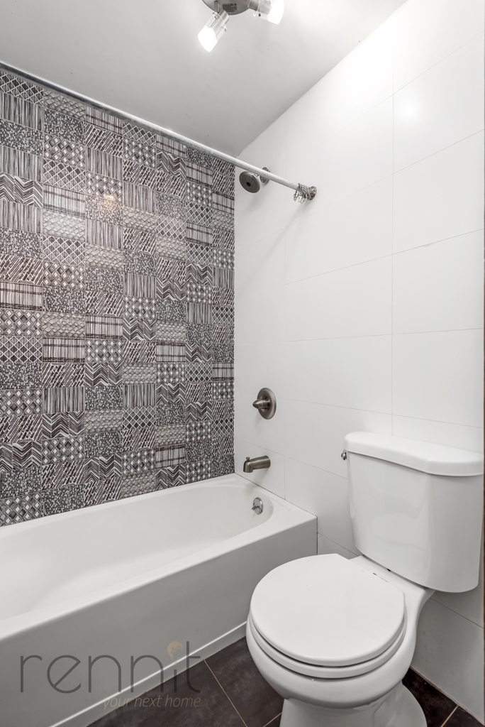 758 Willoughby Avenue - Photo 7