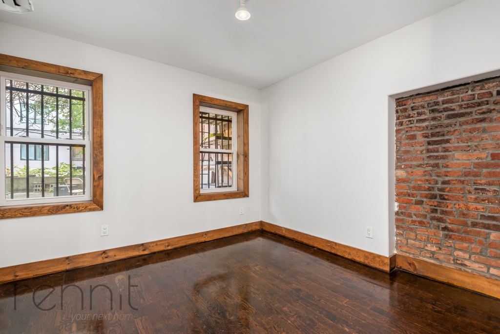 758 Willoughby Avenue - Photo 3