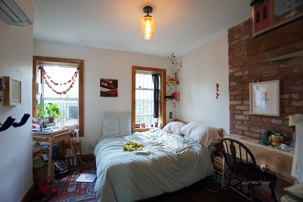 758 Willoughby Avenue - Photo 8