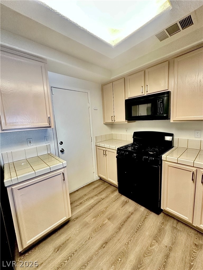 10232 Grecian Laurel Court - Photo 5