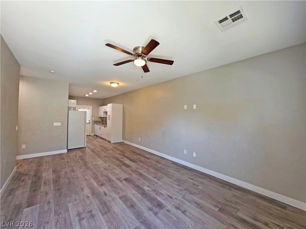 1121 Sixshooter Avenue - Photo 4