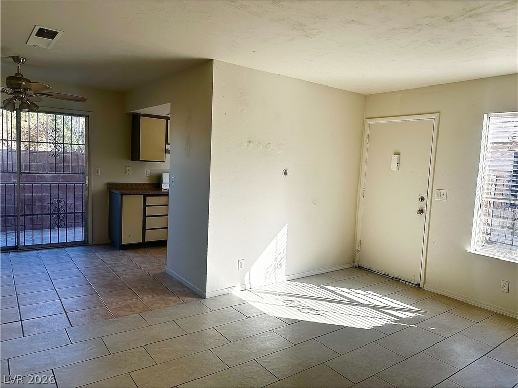 4338 Caliente Street - Photo 4