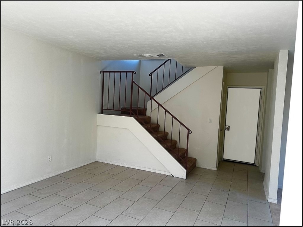 4338 Caliente Street - Photo 2