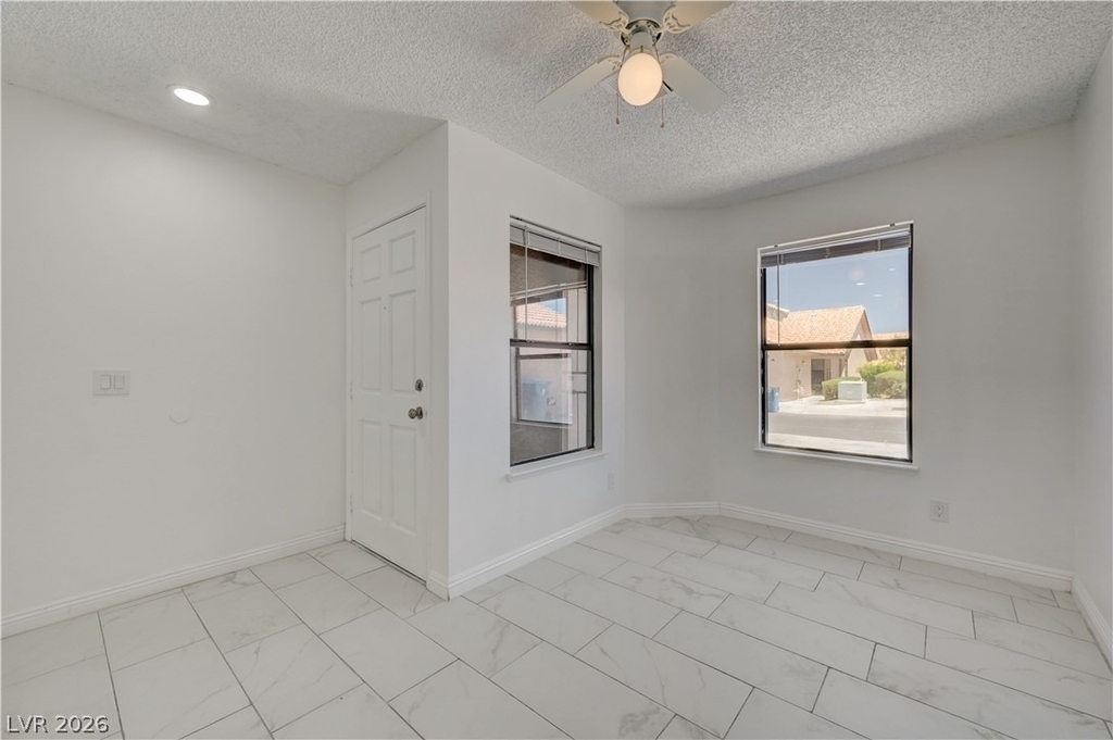 313 Crosswind Way - Photo 21