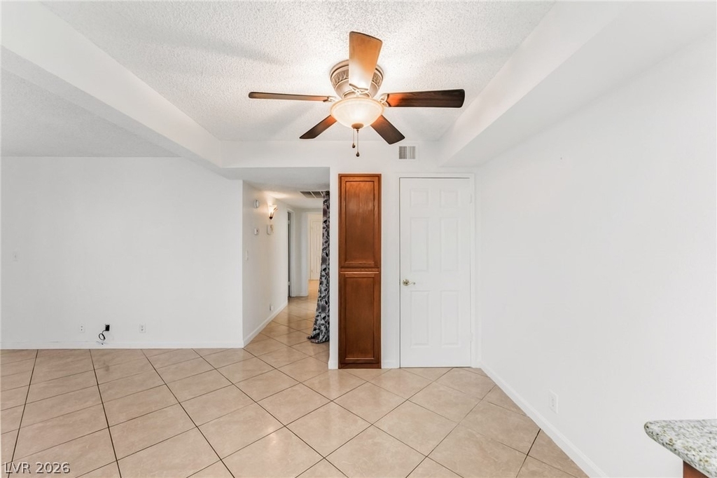 1701 E Katie Avenue - Photo 13