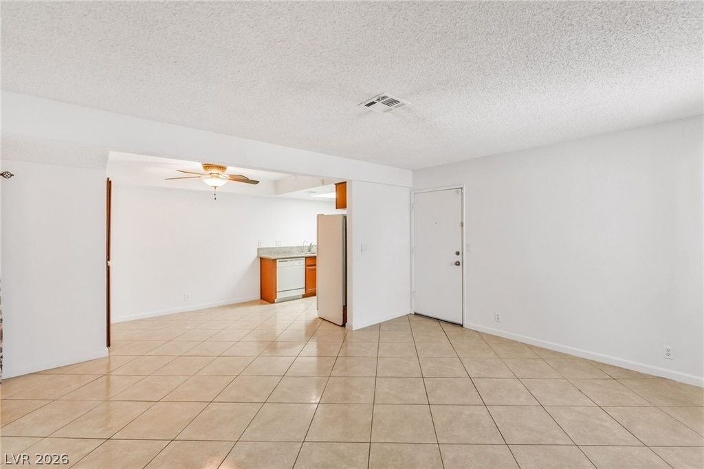 1701 E Katie Avenue - Photo 8