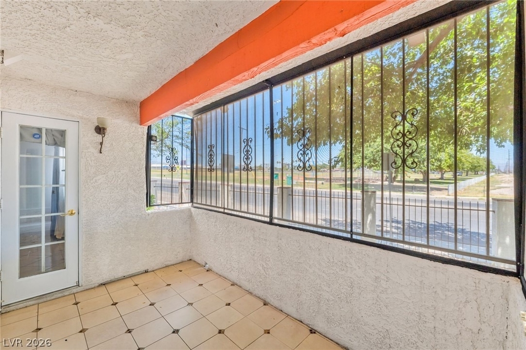 1701 E Katie Avenue - Photo 29