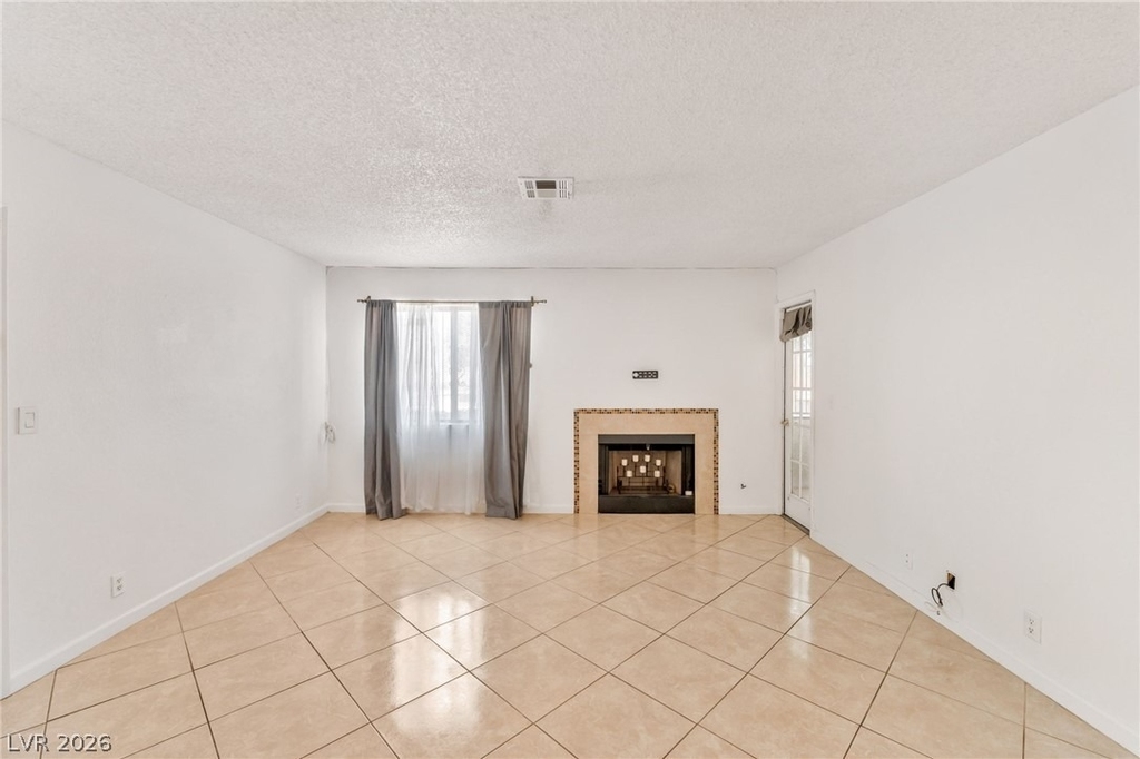 1701 E Katie Avenue - Photo 9