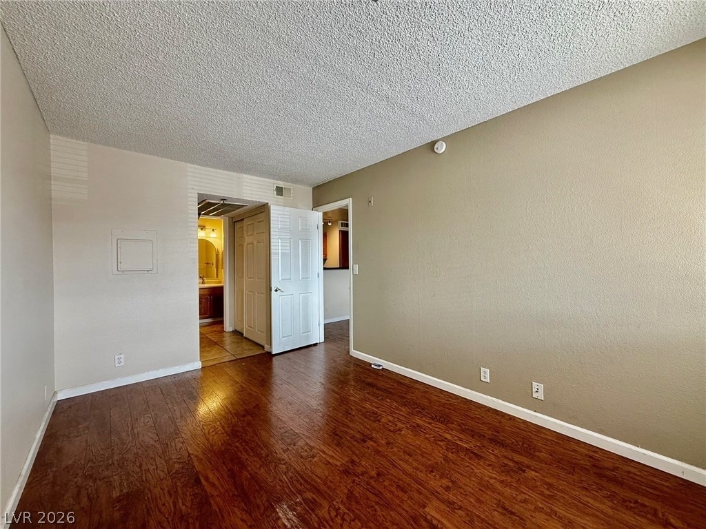 1381 E University Avenue - Photo 5