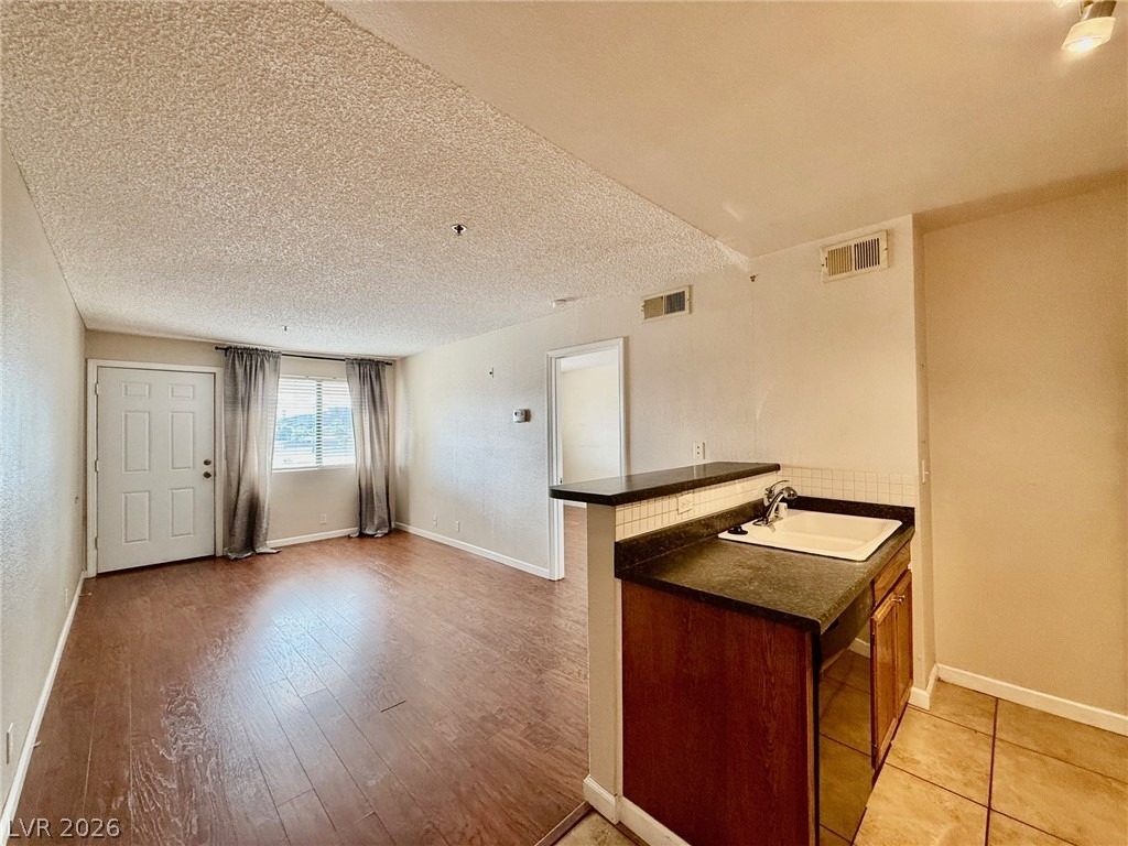 1381 E University Avenue - Photo 1
